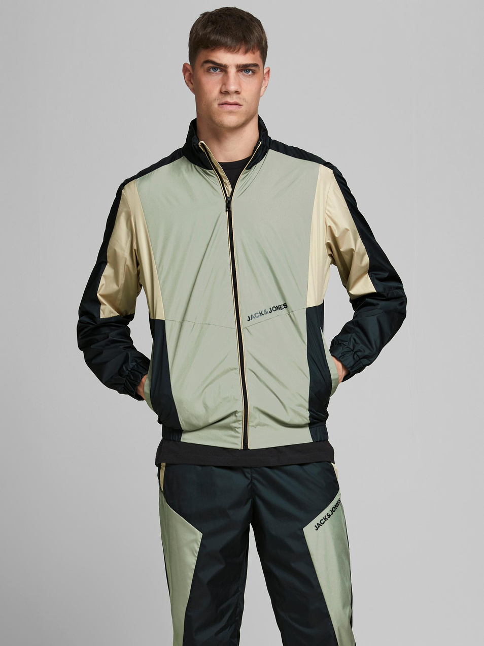 Jack & Jones Спортивная куртка в стиле колор-блок (цвет ), артикул 12189662 | Фото 3