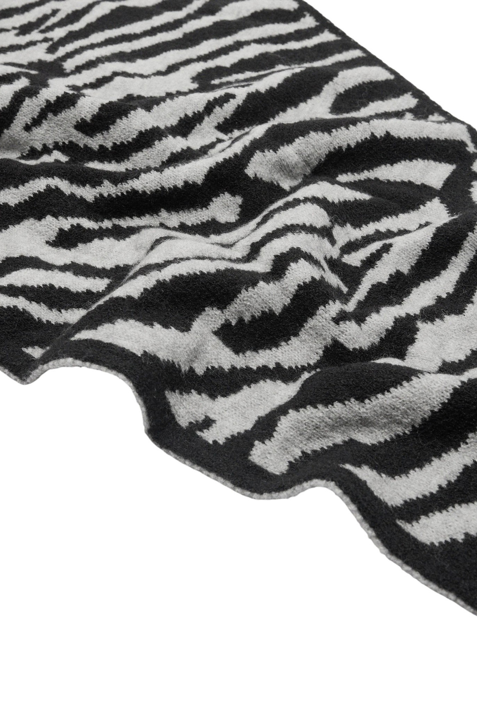 Шарф с принтом|Основной цвет:Черный Женский Parfois Шарф с принтом (цвет ), артикул 240607 | Фото 2