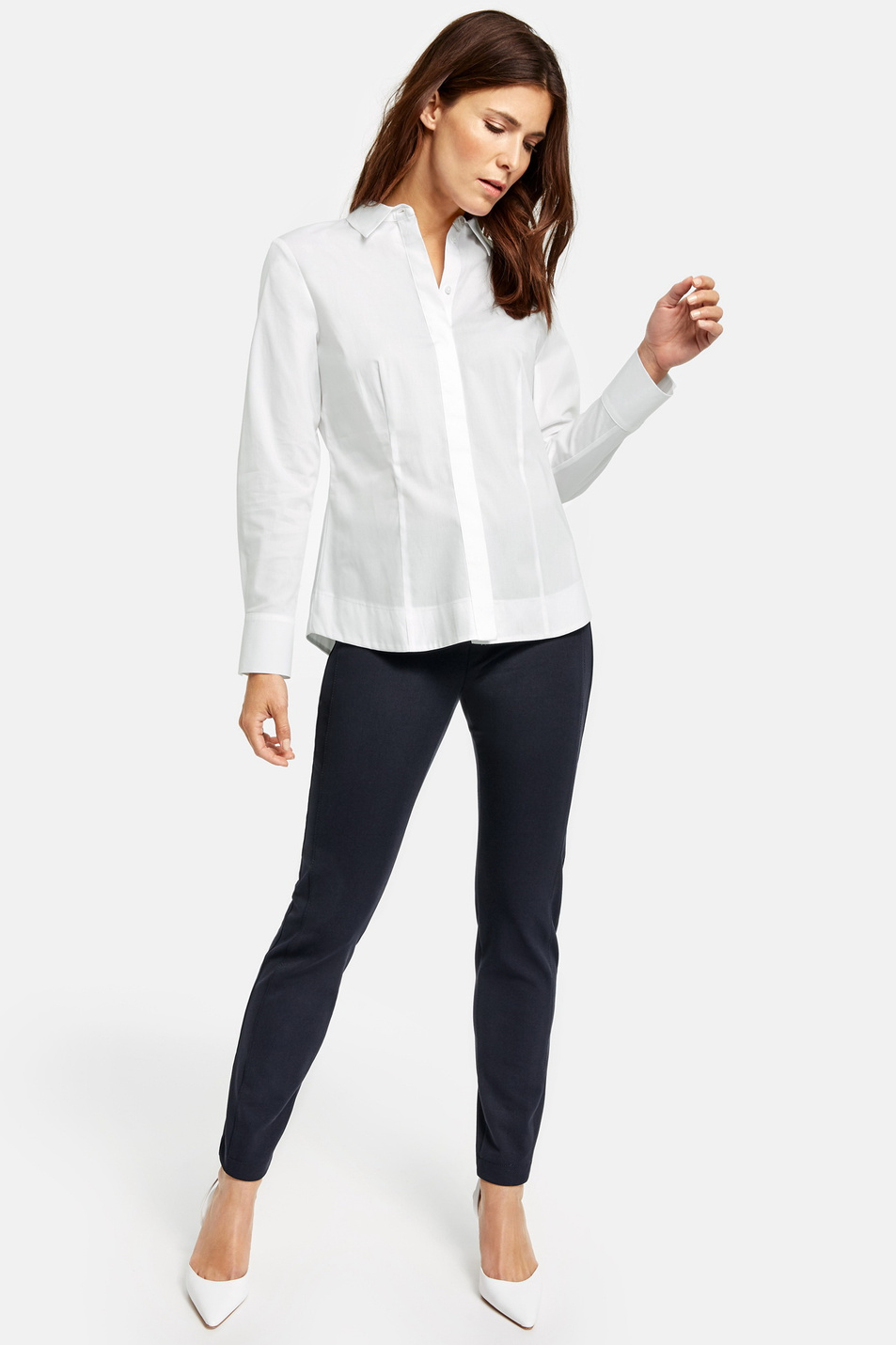 Женский Gerry Weber Брюки из смесовой вискозы (цвет ), артикул 92351-67905-Slim Fit 7/8 | Фото 4