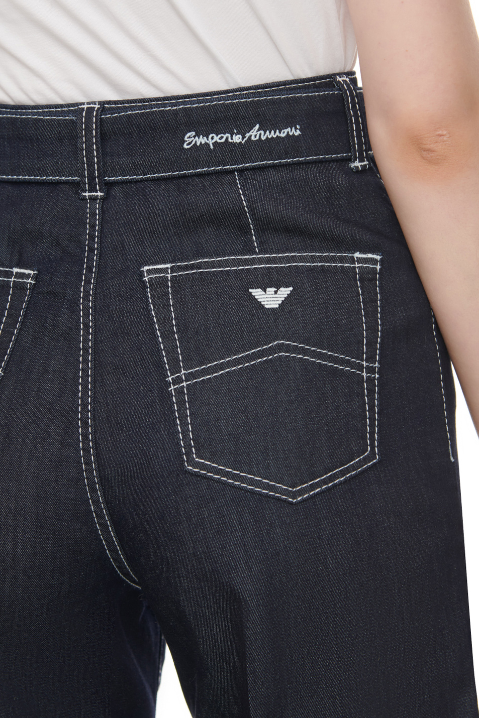 Женский Emporio Armani Джинсы однотонные (цвет ), артикул 6R2J14-2DBBZ | Фото 7