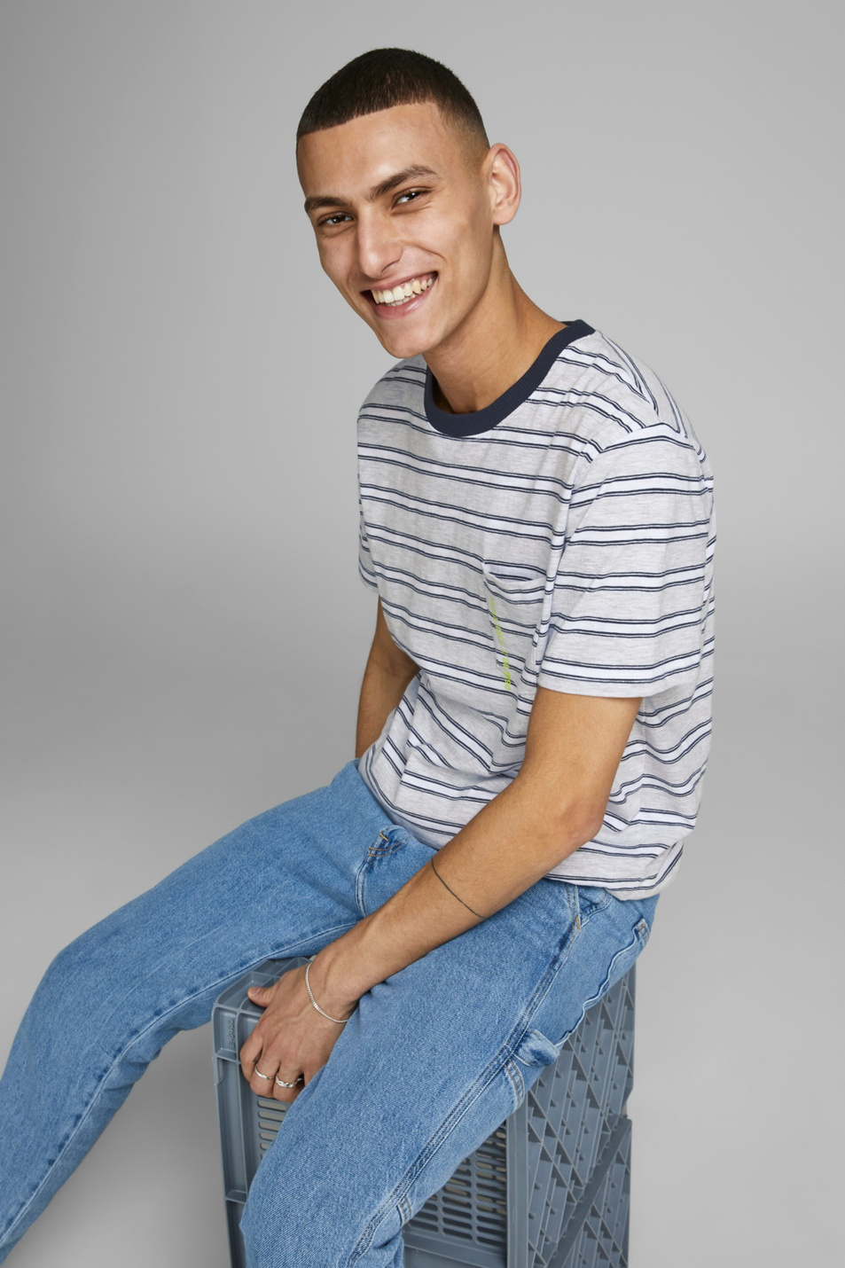 Мужской Jack & Jones Футболка из хлопка (цвет ), артикул 12167478 | Фото 4