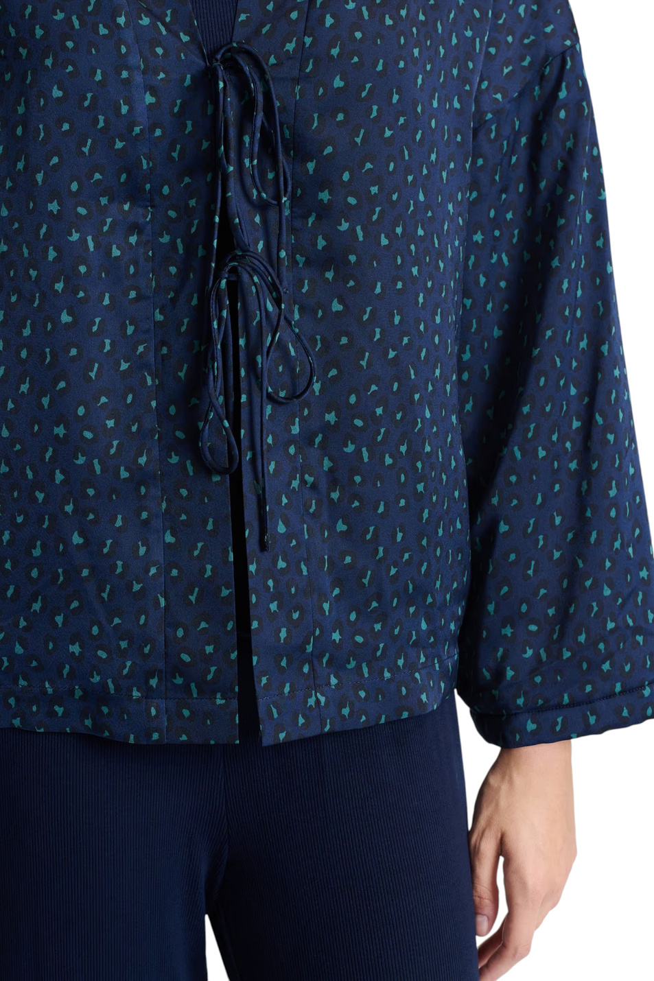 Женский Etam Костюм домашний MYRTAH (жакет, топ, брюки) (цвет ), артикул 6555993 | Фото 4