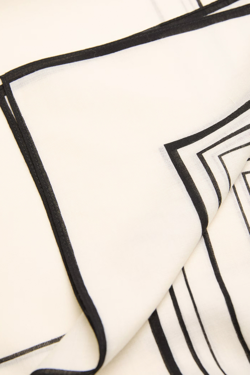 Женский Mango Платок BIGGEO с принтом (цвет ), артикул 17035972 | Фото 3