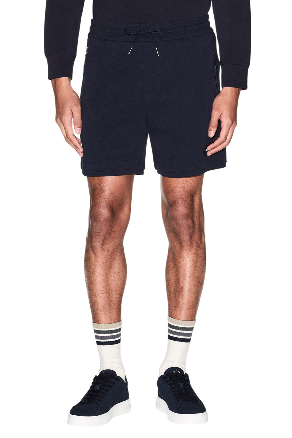 Мужской Armani Exchange Шорты однотонные (цвет ), артикул XM002354-AF21869 | Фото 3