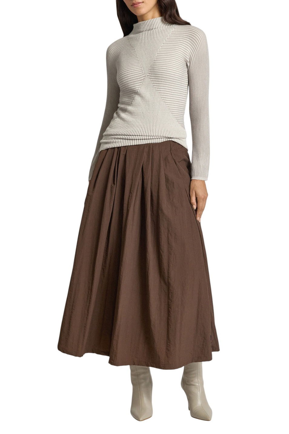 Женский Emporio Armani Джемпер однотонный (цвет ), артикул EW002743-AF20460 | Фото 3