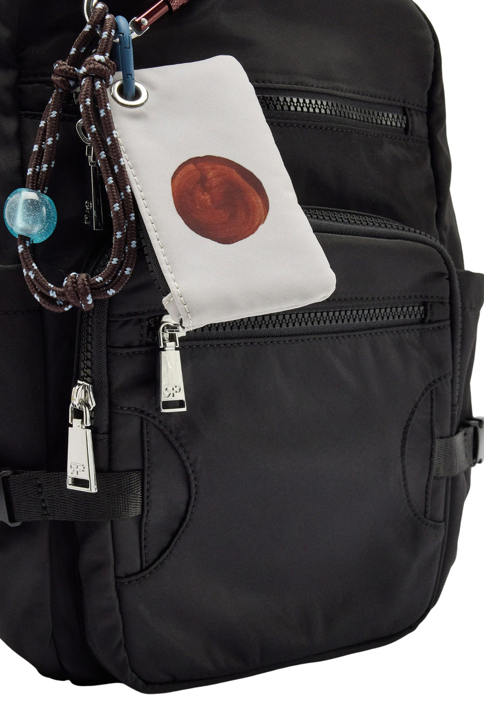 Женский Parfois Рюкзак нейлоновый с подвеской (цвет ), артикул 243406 | Фото 4