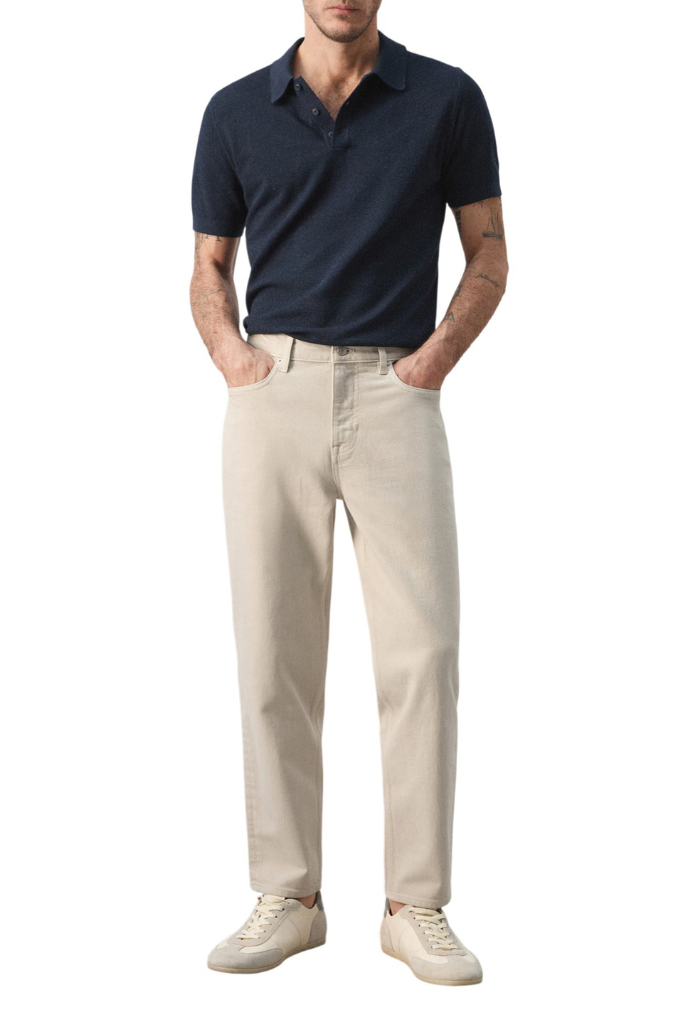 Мужской Mango Man Джинсы BENC однотонные (цвет ), артикул 27075940 | Фото 2