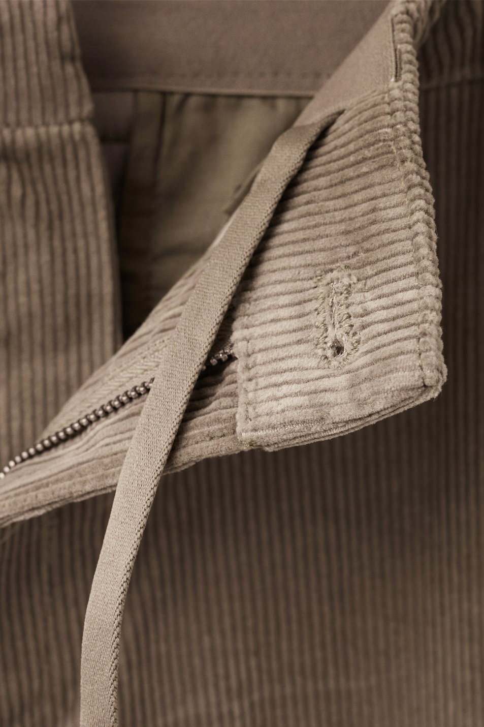 Мужской Mango Man Брюки BERDAM вельветовые (цвет ), артикул 17017887 | Фото 5