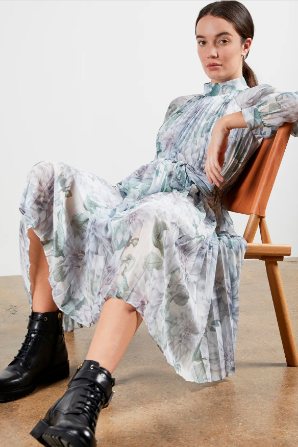 Ted Baker Платье-миди с плиссировкой LUULUU (цвет ), артикул 247205 | Фото 5