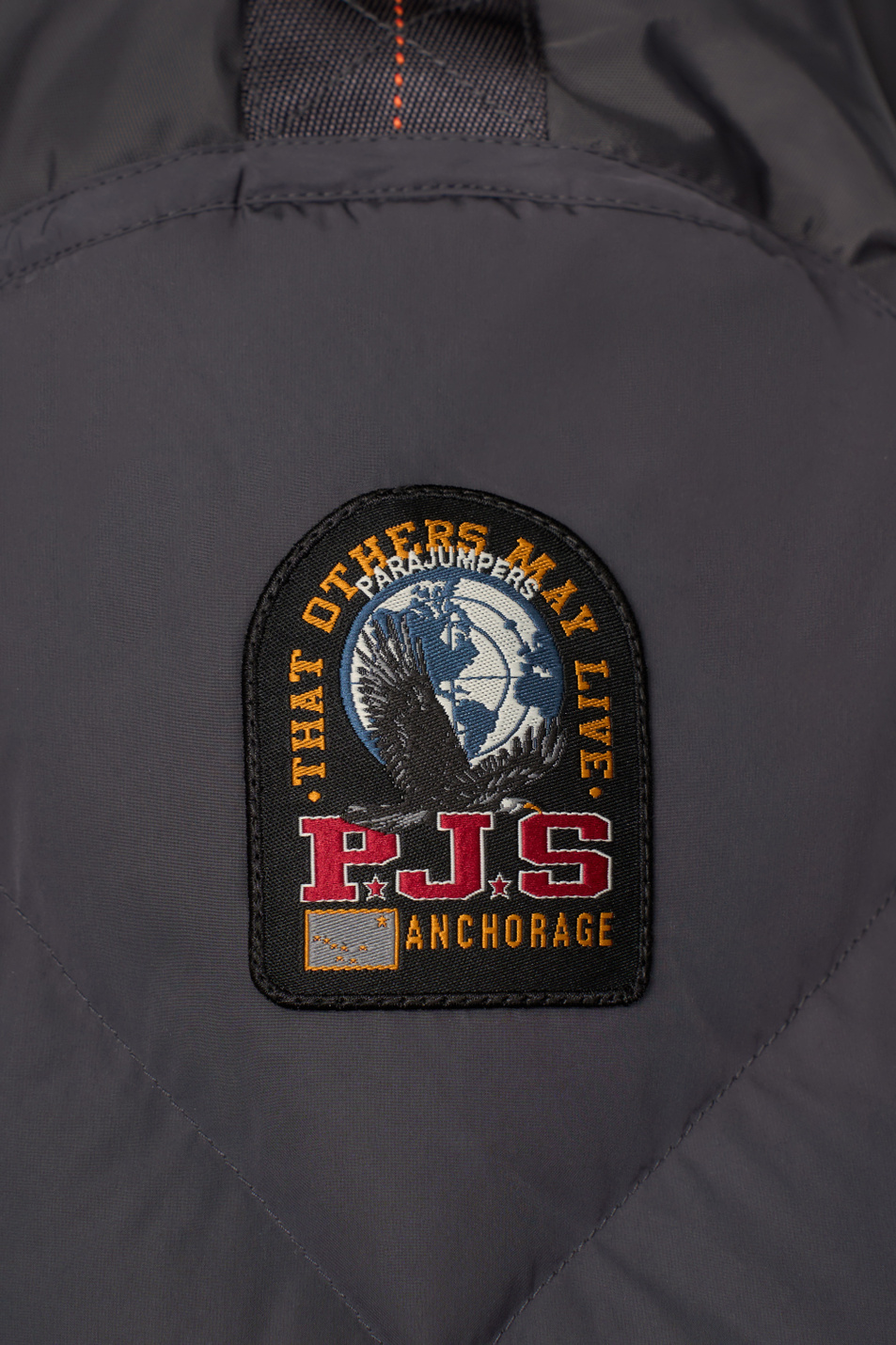 Куртка HARRASEEKET стеганая|Основной цвет:Серый Мужской Parajumpers Куртка HARRASEEKET стеганая (цвет ), артикул PMPUHF03 | Фото 6