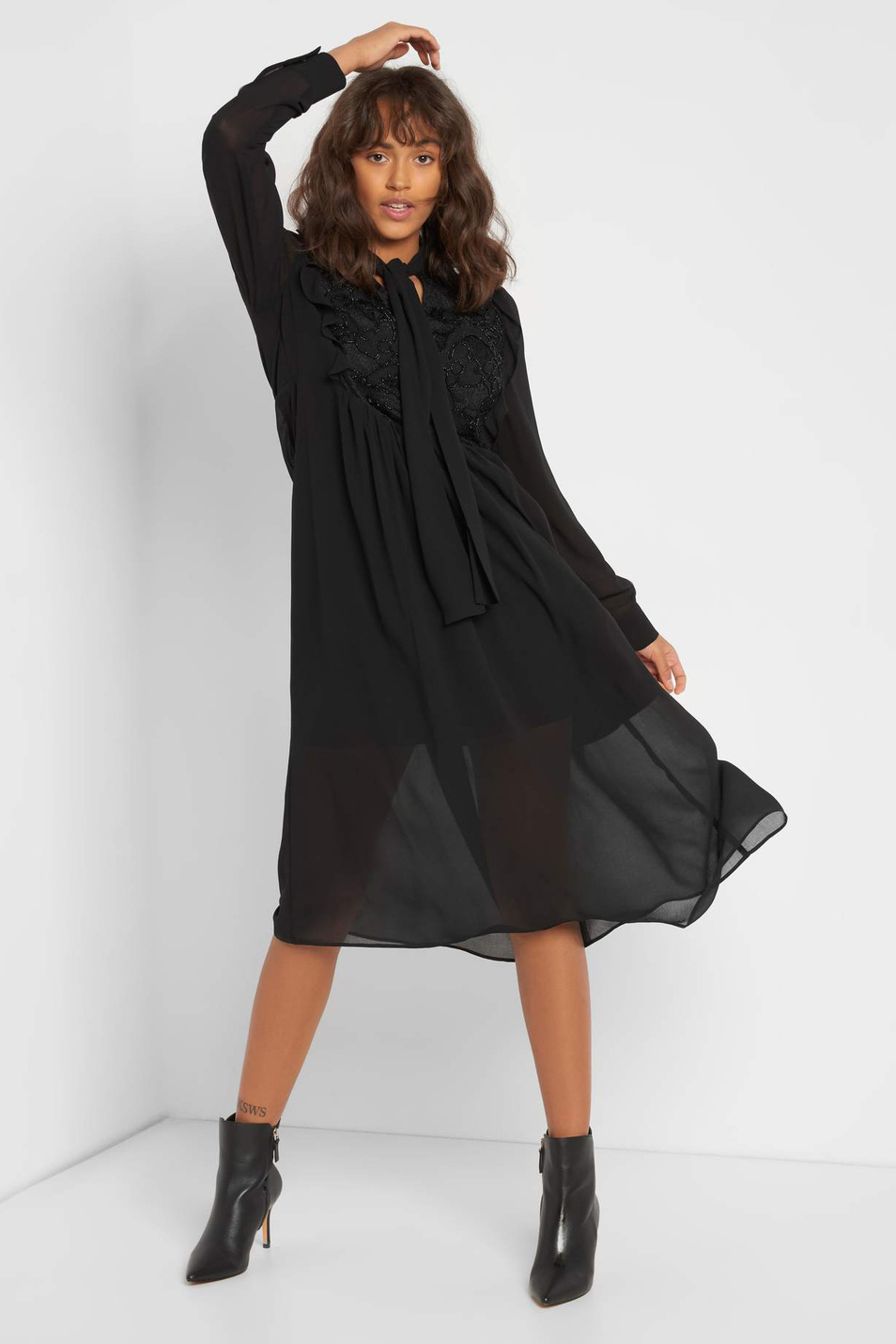 Orsay Платье с оборками и аппликацией с бисером (цвет ), артикул 474022 | Фото 2