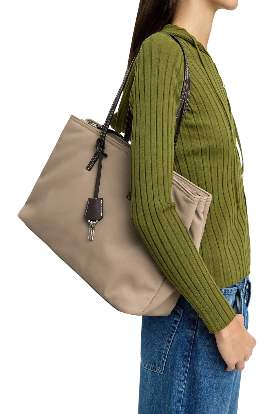 Женский Parfois Сумка для ноутбука с нейлоновым эффектом (цвет ), артикул 242321 | Фото 5