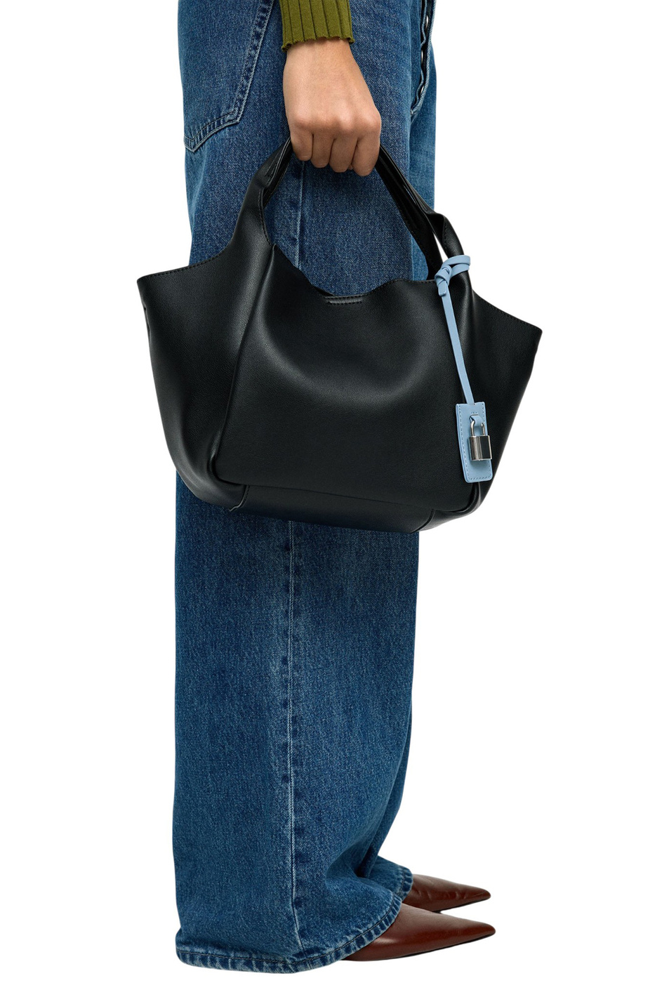 Женский Parfois Сумка-шопер с подвеской (цвет ), артикул 241281 | Фото 5