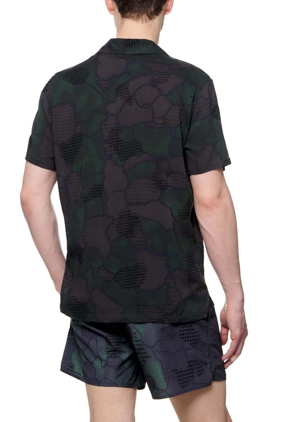 Emporio Armani Рубашка из вискозы с абстрактным принтом (цвет ), артикул 211823-2R467 | Фото 4