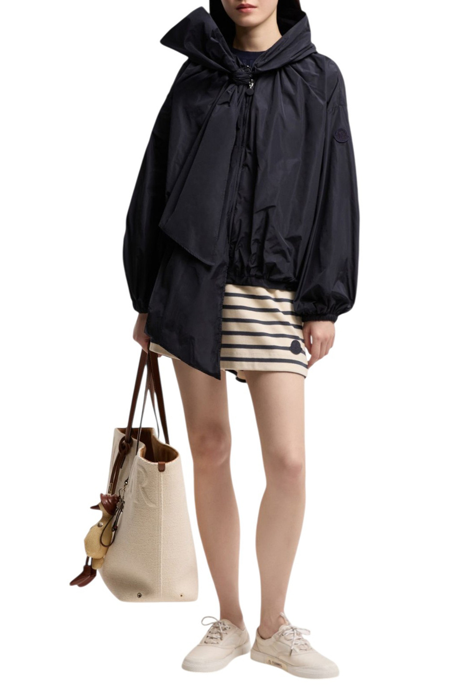 Женский Moncler Шорты из хлопка (цвет ), артикул L10938H00010-89BEB | Фото 2