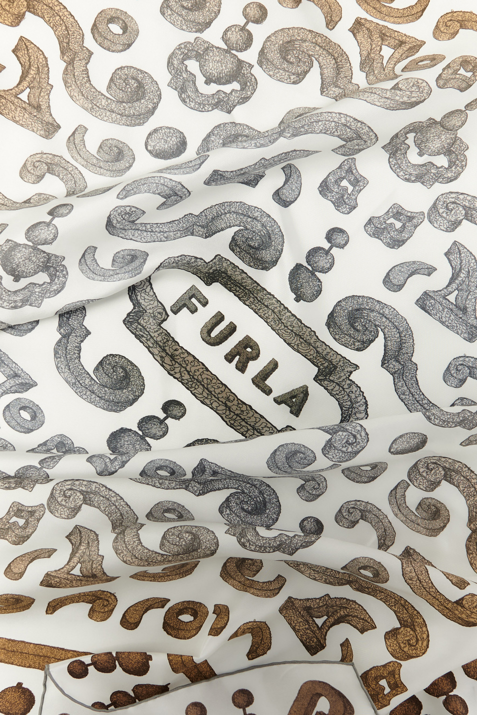 Женский Furla Платок из натурального шелка (цвет ), артикул WT00021-BX2746 | Фото 2
