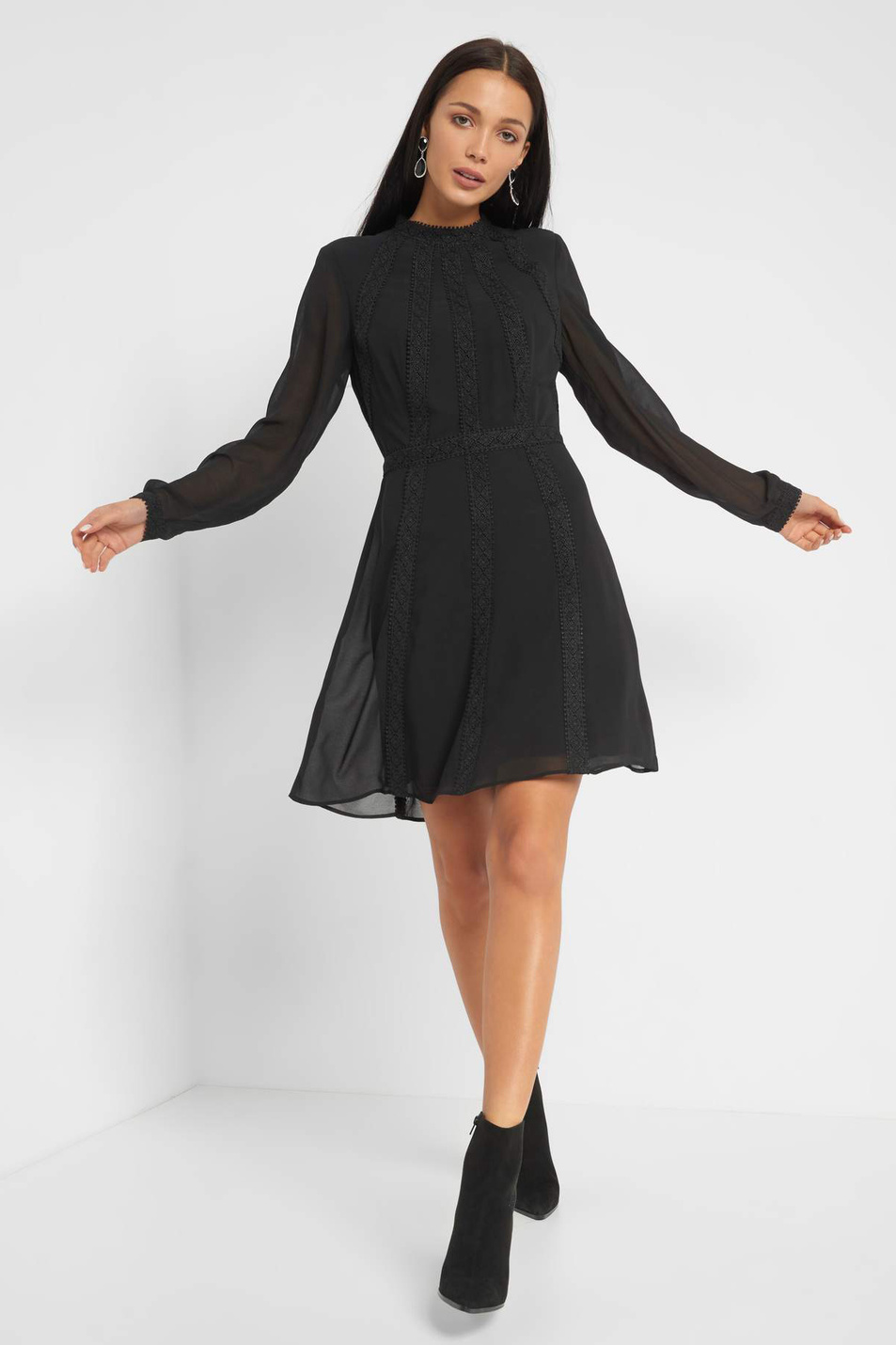 Платье с кружевом|Основной цвет:Черный Женский Orsay Платье с кружевом (цвет ), артикул 467379 | Фото 1