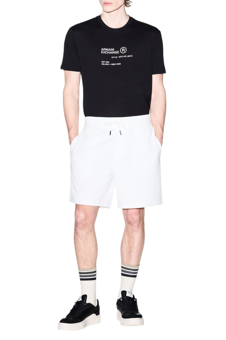 Мужской Armani Exchange Шорты однотонные (цвет ), артикул XM002345-AF21862 | Фото 2