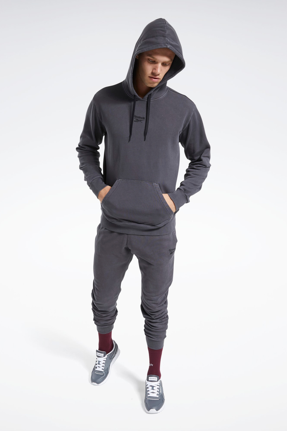 Мужской Reebok Толстовка Classics Premium Vector (цвет ), артикул GH7663 | Фото 2