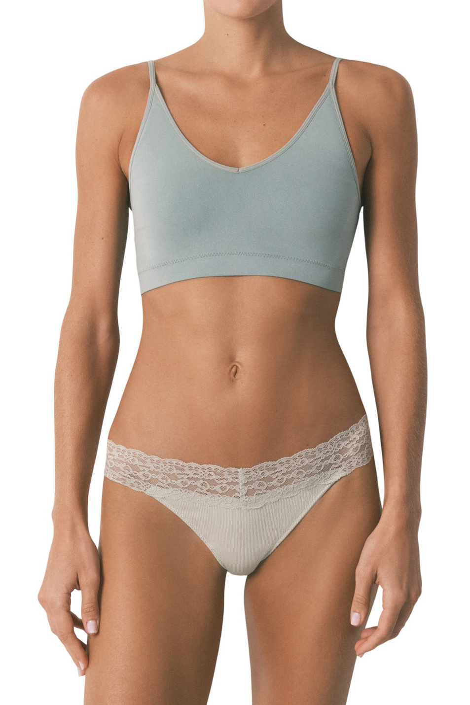 Женский Women'secret Стринги с кружевом (цвет ), артикул 0873943 | Фото 1