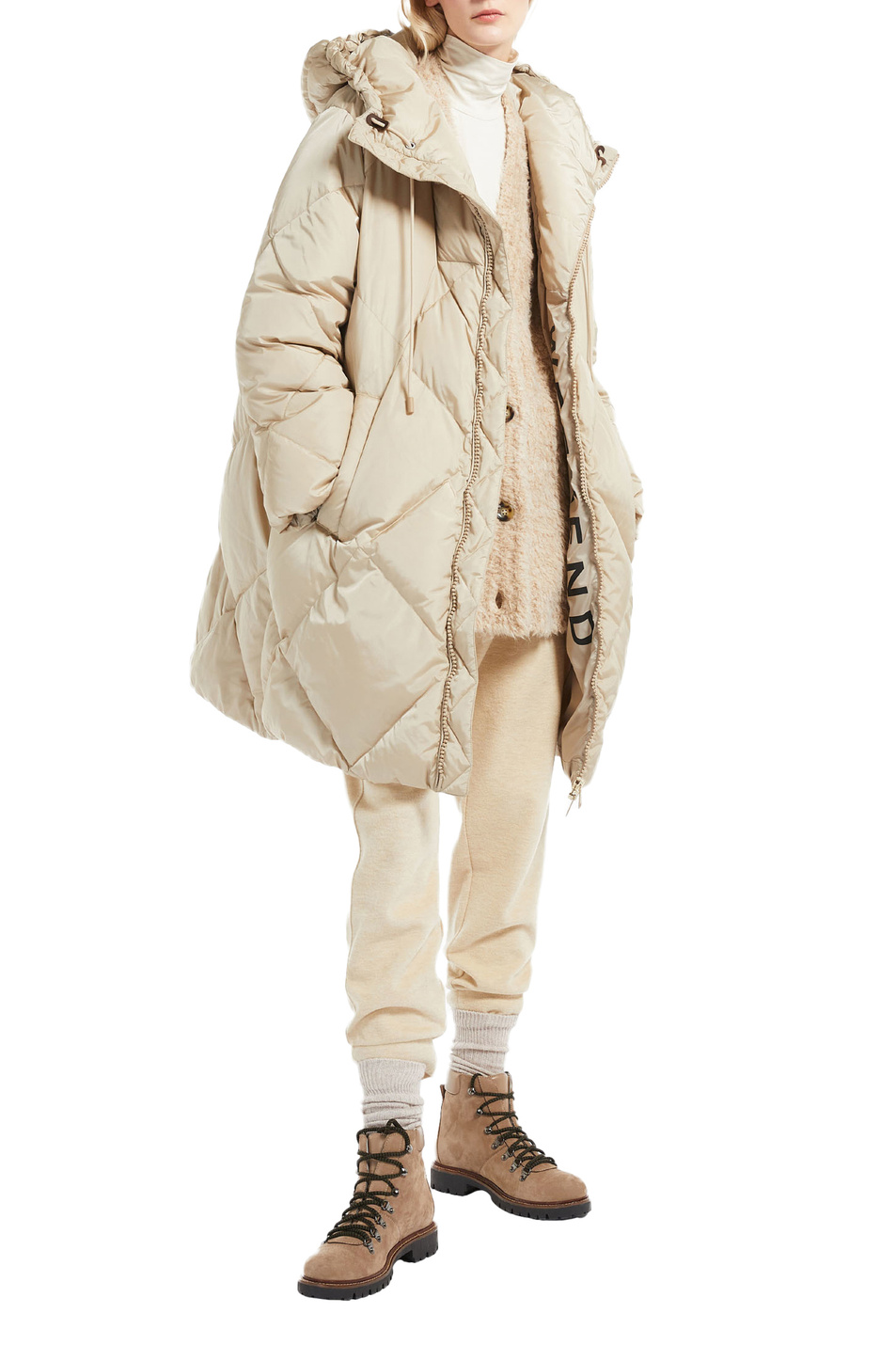 Weekend Max Mara Стеганое пальто MILORD с капюшоном и пуховым наполнителем (цвет ), артикул 54960123 | Фото 2