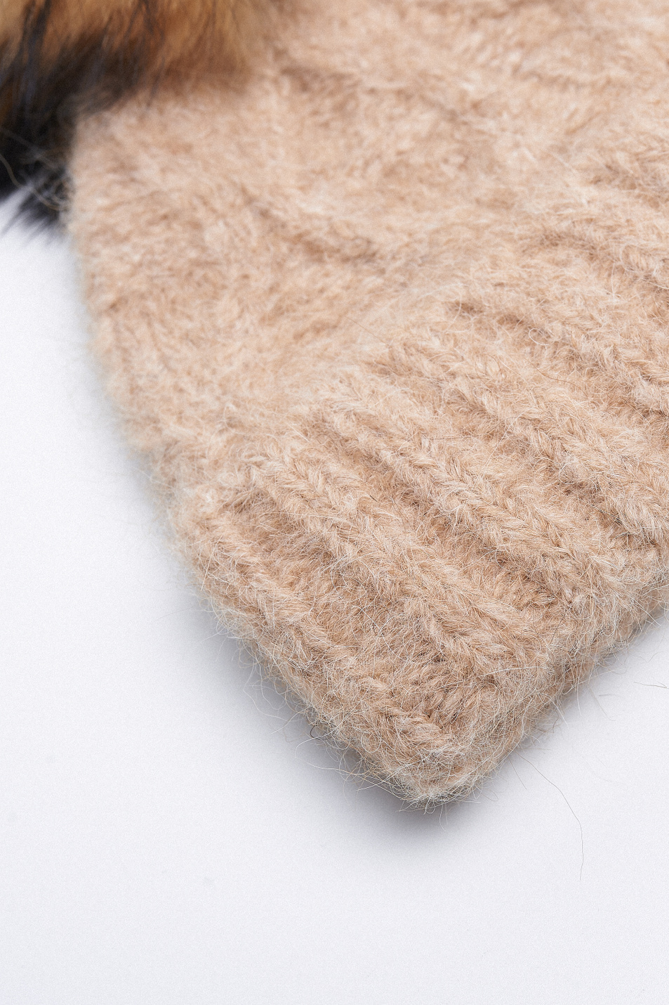Seeberger Шапка из смесовой шерсти альпаки с меховым помпоном (цвет ), артикул 018458-00000 | Фото 3