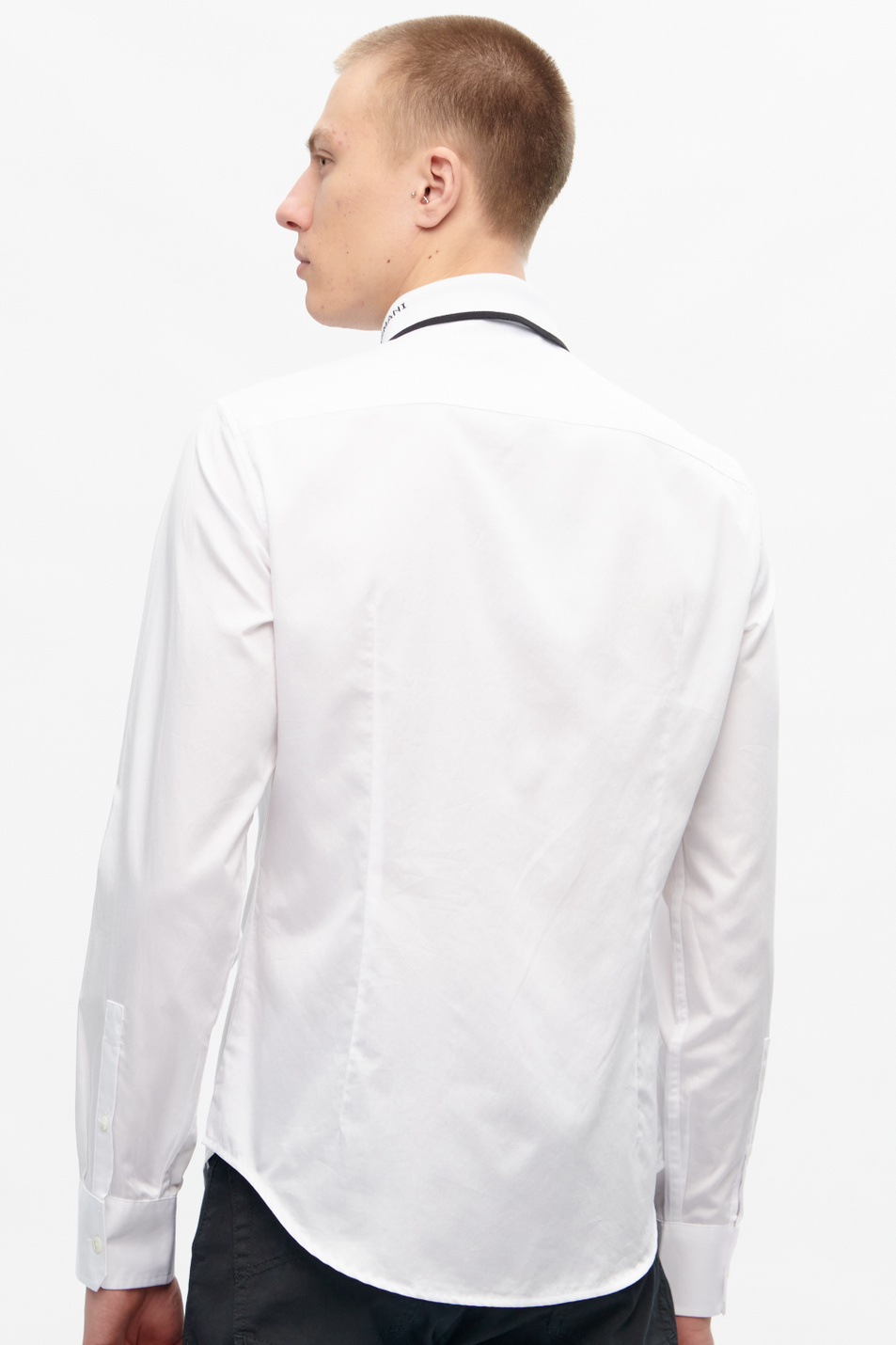 Emporio Armani Рубашка из натурального хлопка с жаккардовым логотипом на воротнике (цвет ), артикул 3K1CP8-1NXRZ | Фото 4