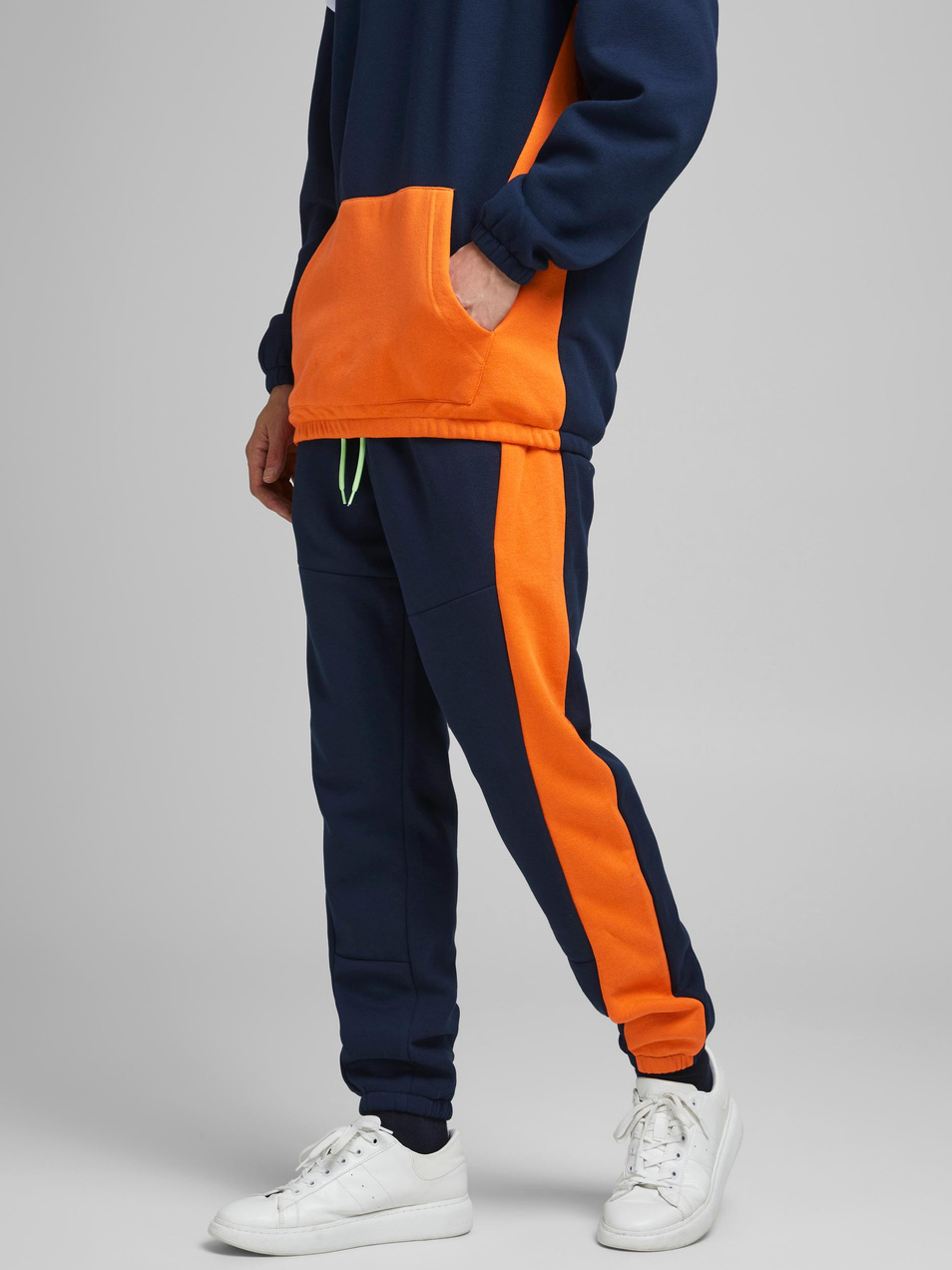 Jack & Jones Спортивные брюки GORDON JUX с лампасами (цвет ), артикул 12189307 | Фото 4