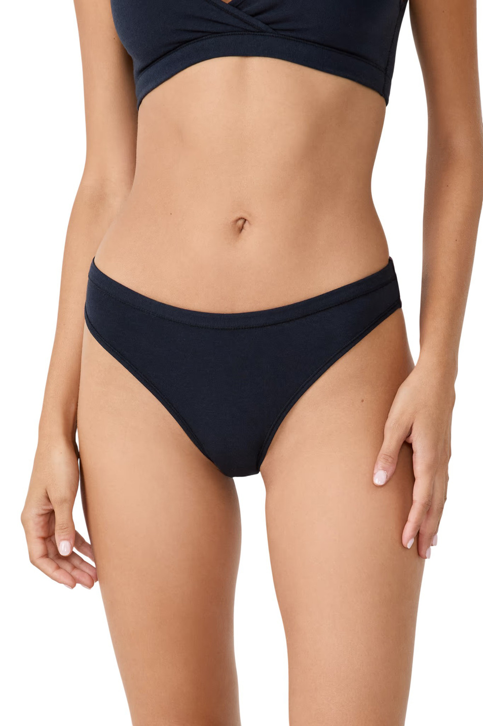 Женский Etam Стринги COTON 360 из эластичного хлопка (цвет ), артикул 6547153 | Фото 1