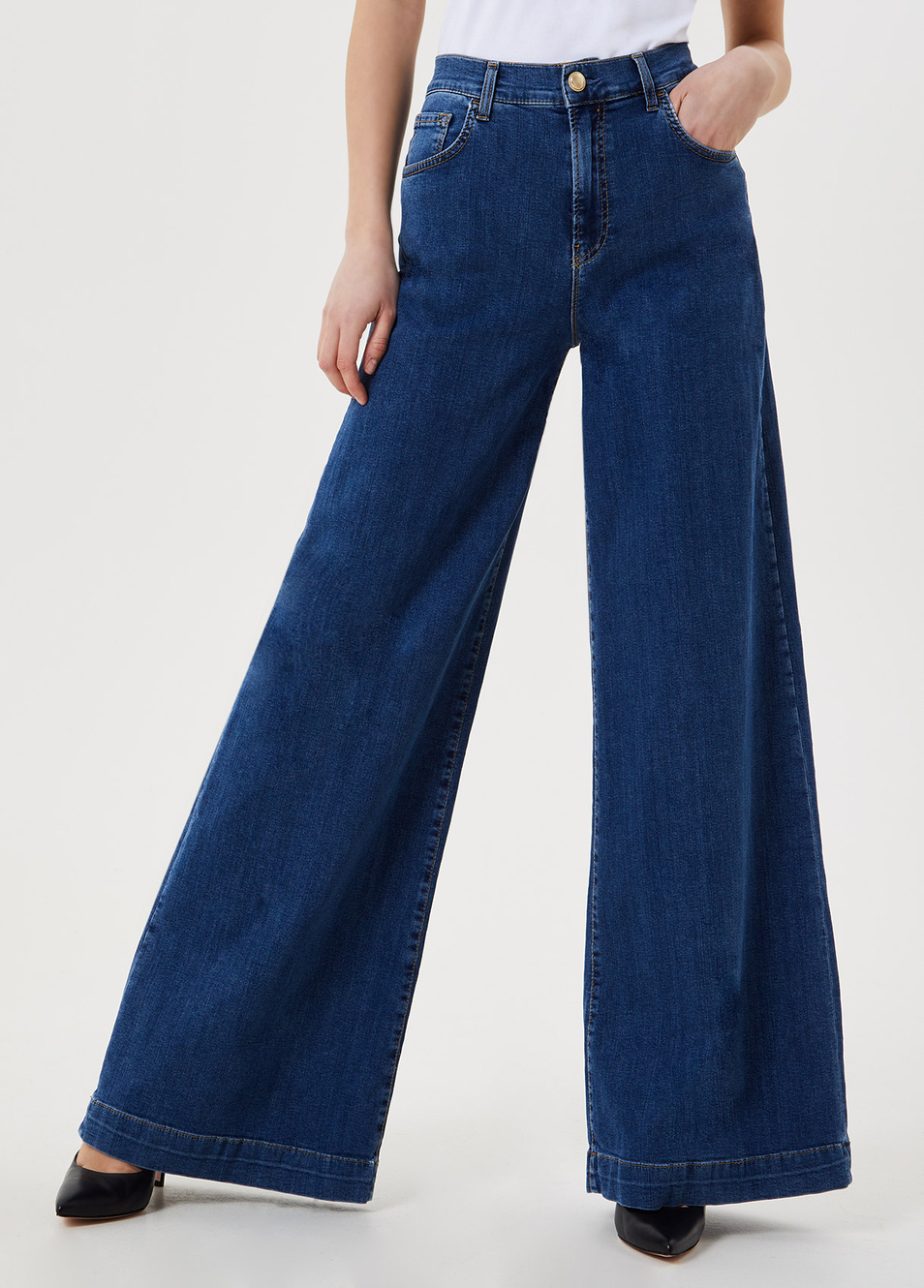 Женский Liu Jo Расклешенные джинсы с завышенной талией (цвет ), артикул UA1155D4506 | Фото 2