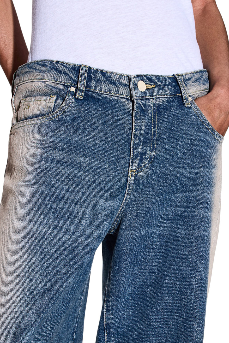 Женский Armani Exchange Джинсы из хлопка (цвет ), артикул XW000056-AF14486 | Фото 5