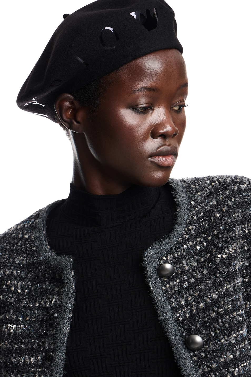 Берет из натуральной шерсти|Основной цвет:Черный Женский Emporio Armani Берет из натуральной шерсти (цвет ), артикул EW005464-AF28948 | Фото 4