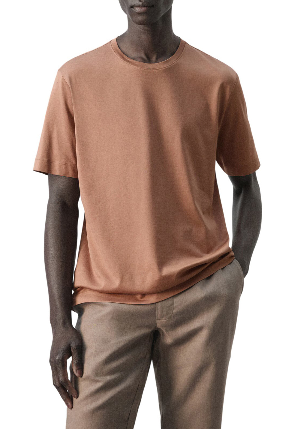 Мужской Mango Man Футболка BELLOW из хлопка (цвет ), артикул 27041264 | Фото 3