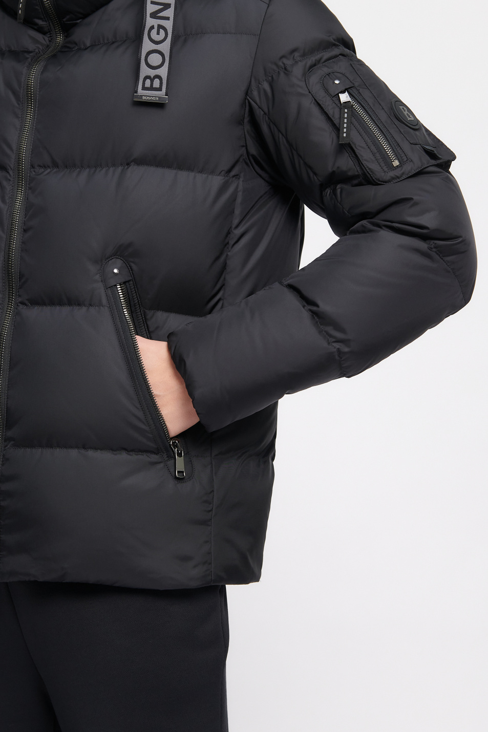 Мужской Bogner Стеганая куртка JAMY-D со съемным капюшоном и наполнителем из натурального пуха и пера (цвет ), артикул 38353715 | Фото 6