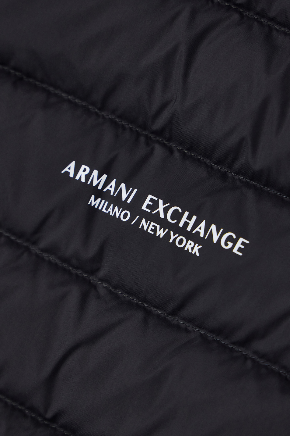 Жилет стеганый|Основной цвет:Черный Мужской Armani Exchange Жилет стеганый (цвет ), артикул XM001576-AF16927 | Фото 7