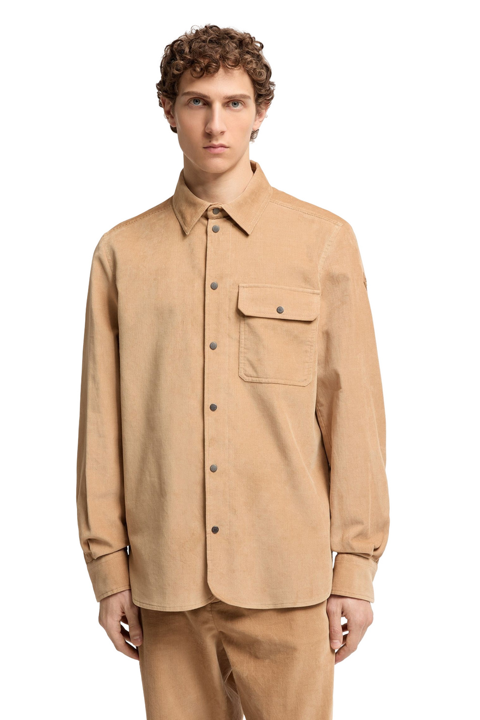 Мужской Moncler Куртка-рубашка CAMICIA с нагрудным карманом из хлопка (цвет ), артикул L20912F00019-597HE | Фото 3