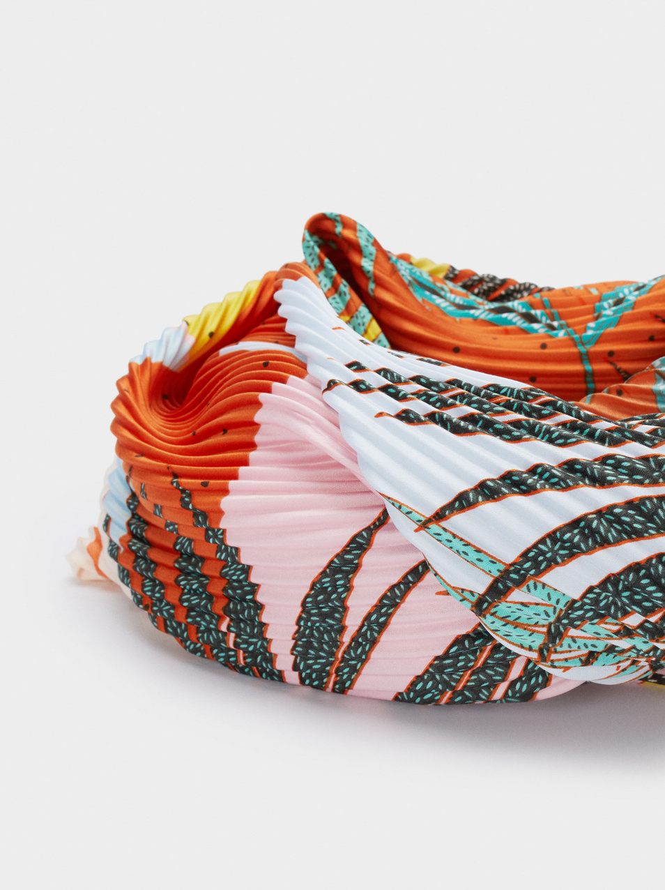 Parfois Принтованный платок с плиссировкой (цвет ), артикул 186808 | Фото 2
