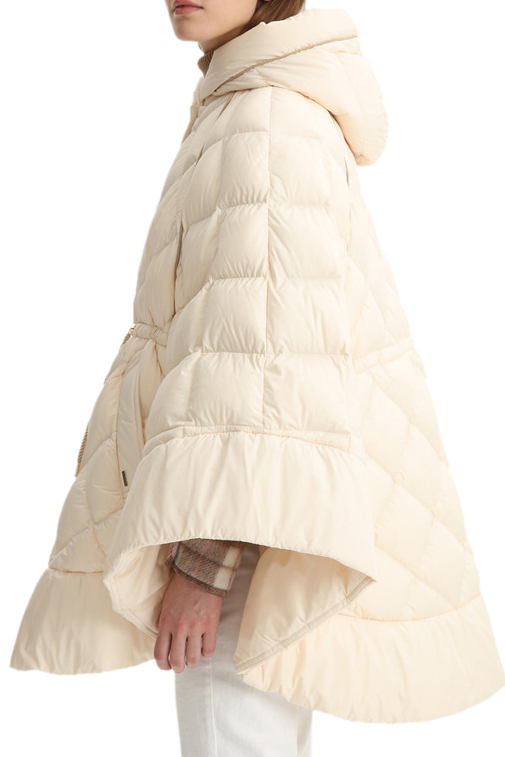 Woolrich Стеганая куртка ELLIS CAPE с кулиской на талии и капюшоном (цвет ), артикул CFWWOU0469FRUT2635 | Фото 4