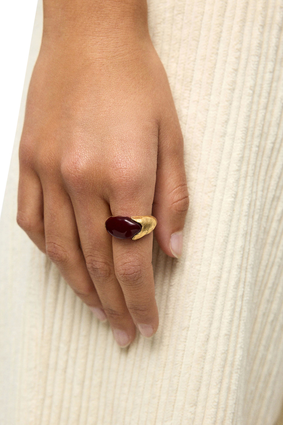 Женский Parfois Кольцо со смолой (цвет ), артикул 240268 | Фото 3