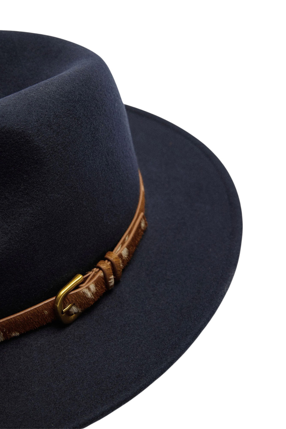 Женский Parfois Шляпа с кожаным ремнем (цвет ), артикул 238200 | Фото 2