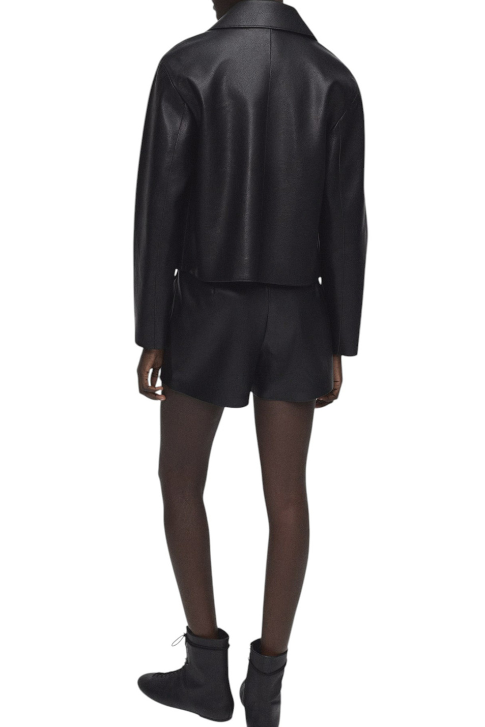 Женский Mango Юбка-шорты CANDY из искусственной кожи (цвет ), артикул 17065161 | Фото 4