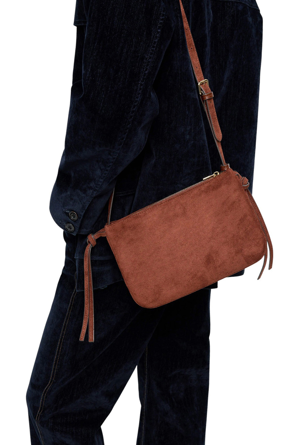 Женский Parfois Сумка с эффектом замши (цвет ), артикул 241087 | Фото 4