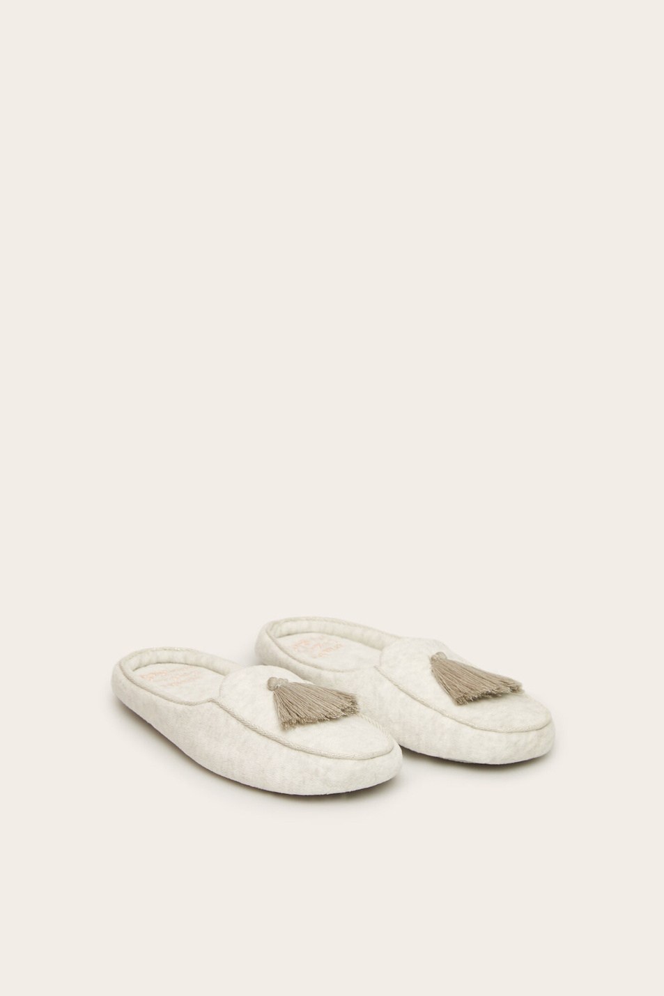Женский Women'secret Тапочки домашние с кисточками (цвет ), артикул 8978425 | Фото 2