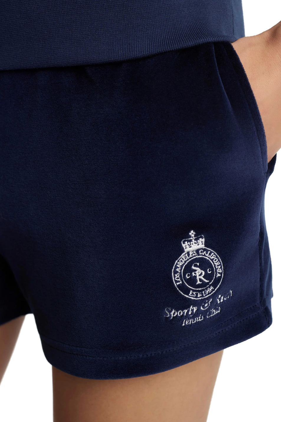 Женский Sporty & Rich Шорты Crown Tennis из велюра (цвет ), артикул SH00161426BL124 | Фото 6