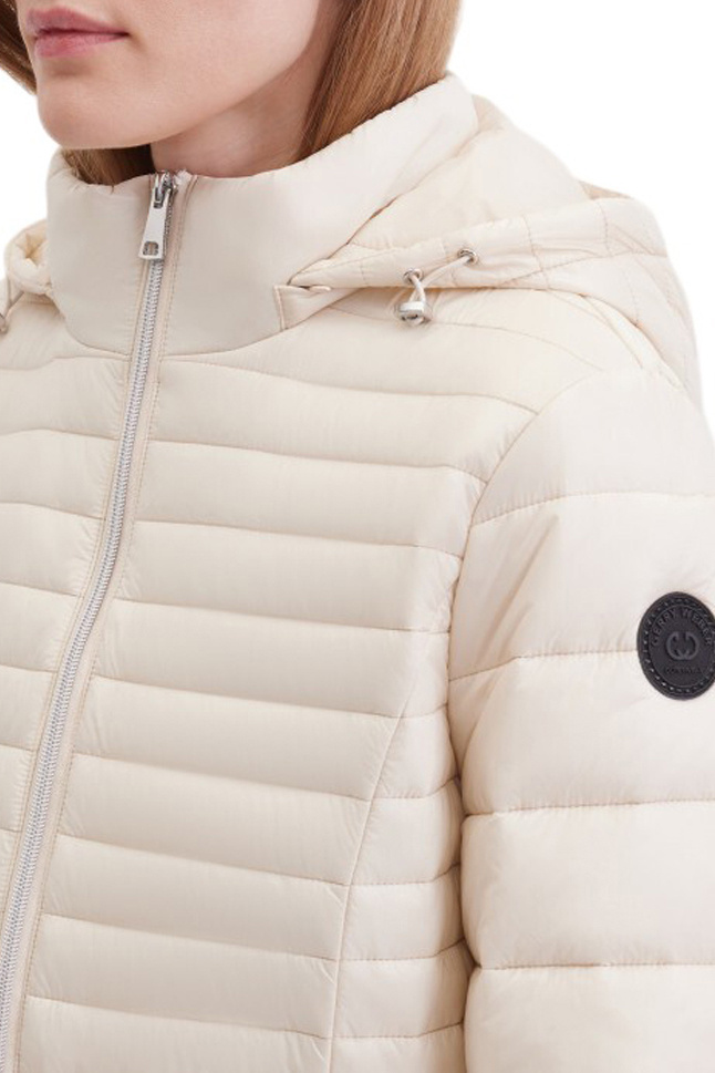 Женский Gerry Weber Куртка стеганая со съемным капюшоном (цвет ), артикул 925001-61000 | Фото 6