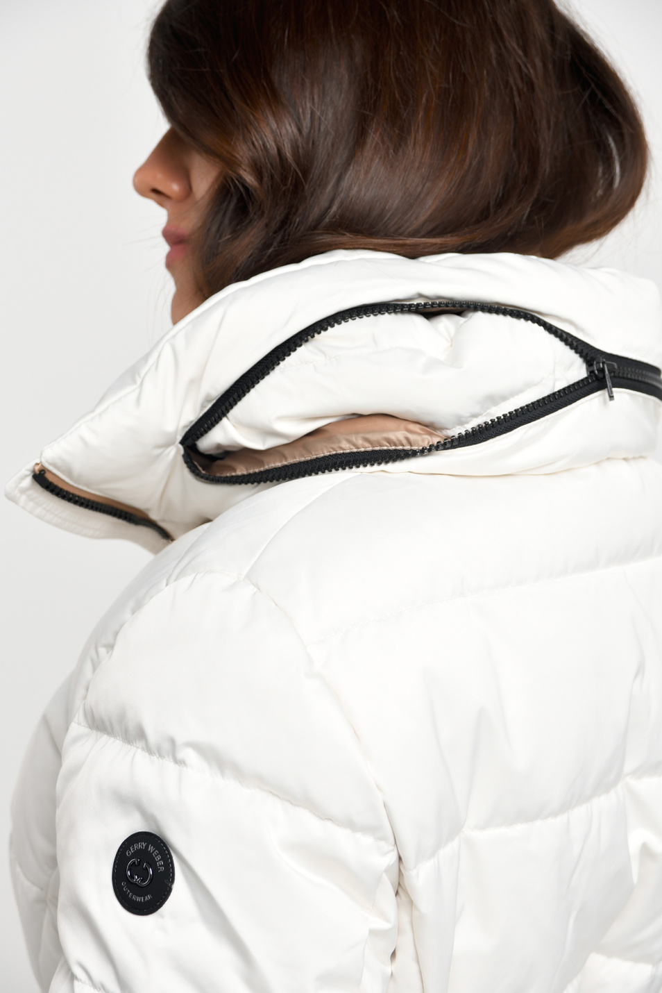 Женский Gerry Weber Пальто стеганое с потайным капюшоном (цвет ), артикул 450203-31115 | Фото 7