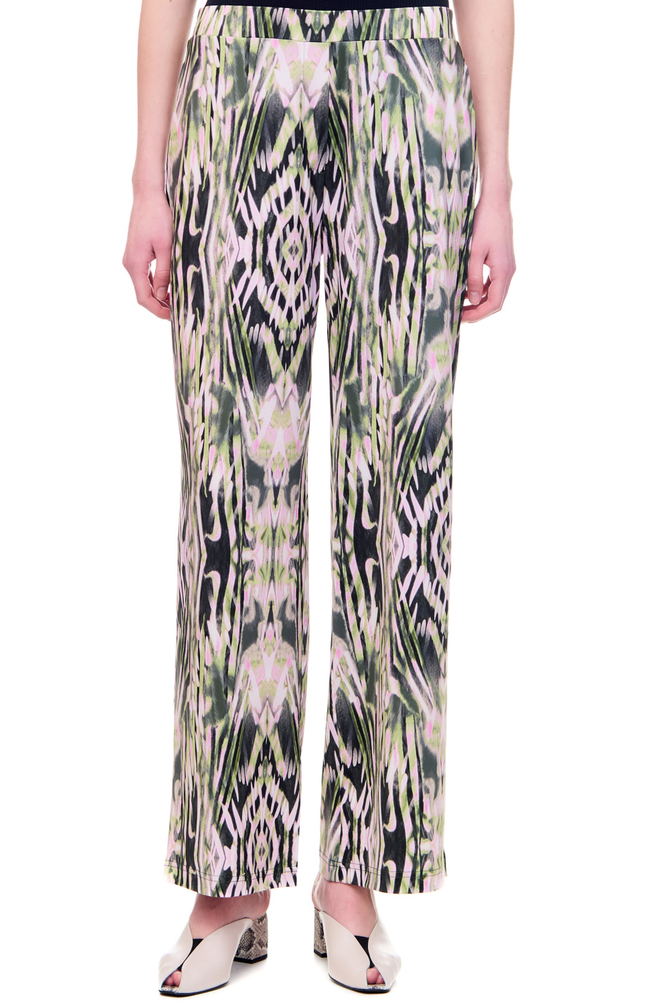 Женский Gerry Weber Брюки с принтом (цвет ), артикул 120245-35048 | Фото 4