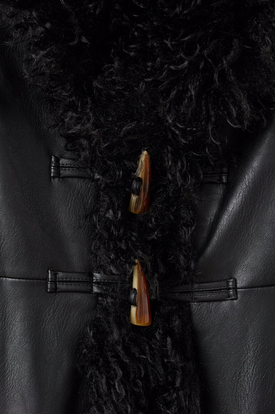 Женский Mango Пальто CHARLOTE из искусственной кожи (цвет ), артикул 17047907 | Фото 4