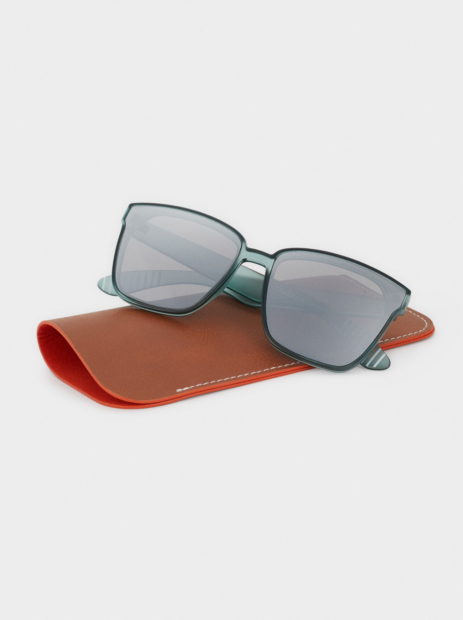 Parfois Солнцезащитные очки в квадратной оправе (цвет ), артикул 166196 | Фото 5