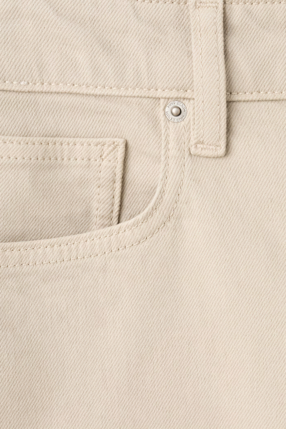 Мужской Mango Man Джинсы BENC однотонные (цвет ), артикул 27075940 | Фото 6